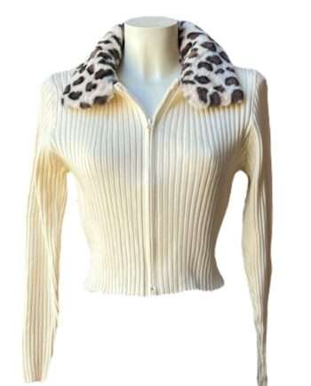 2435 cardigan with vega fur collar